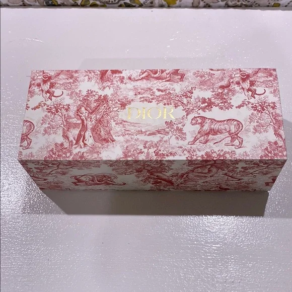 Dior Scented Candle Set of 3 - Picture 4 of 14